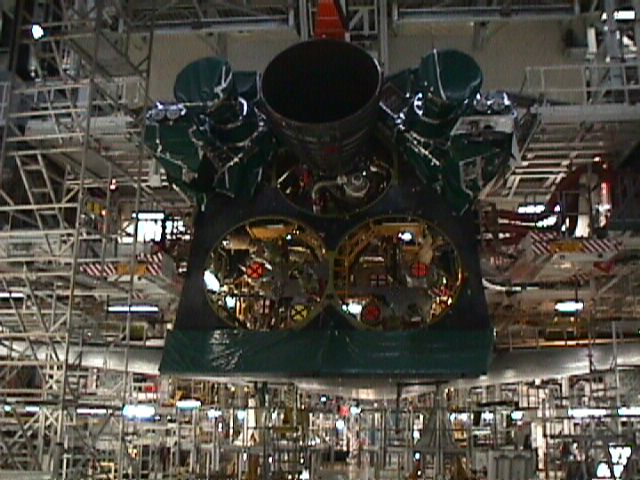 'Discovery' is usually encircled by scaffolding during rework